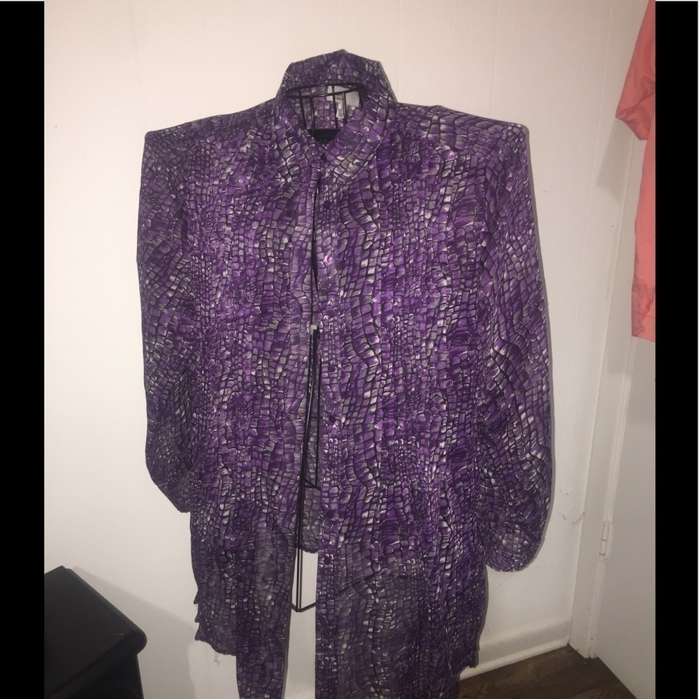 Linea Domani size 12 purple/gray blouse with knife pleats. 
(Bin 2)